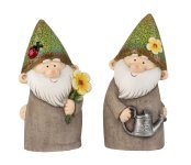 Gnome with watering can & flower in