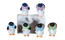 Pinguin stehend mit dickem Schal h=8,5cm