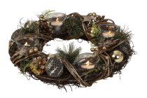 Advent wreath round in gold/brown for