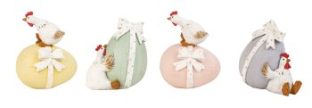 Easter eggs with chicken & bow