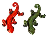 Gecko lying in green & red h=5cm w=24cm