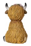 Niedliches Hochlandrind sitzend h=34,5cm