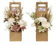 Dried flower arrangement packed in craft