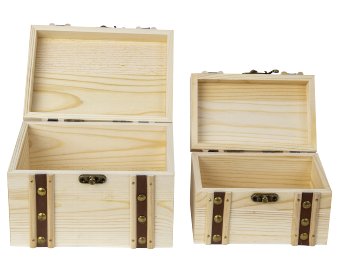Set of 2 wooden chest with leather/metal