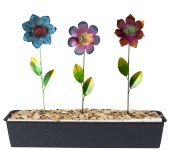 Metall-Blumen mit Solar-Licht als